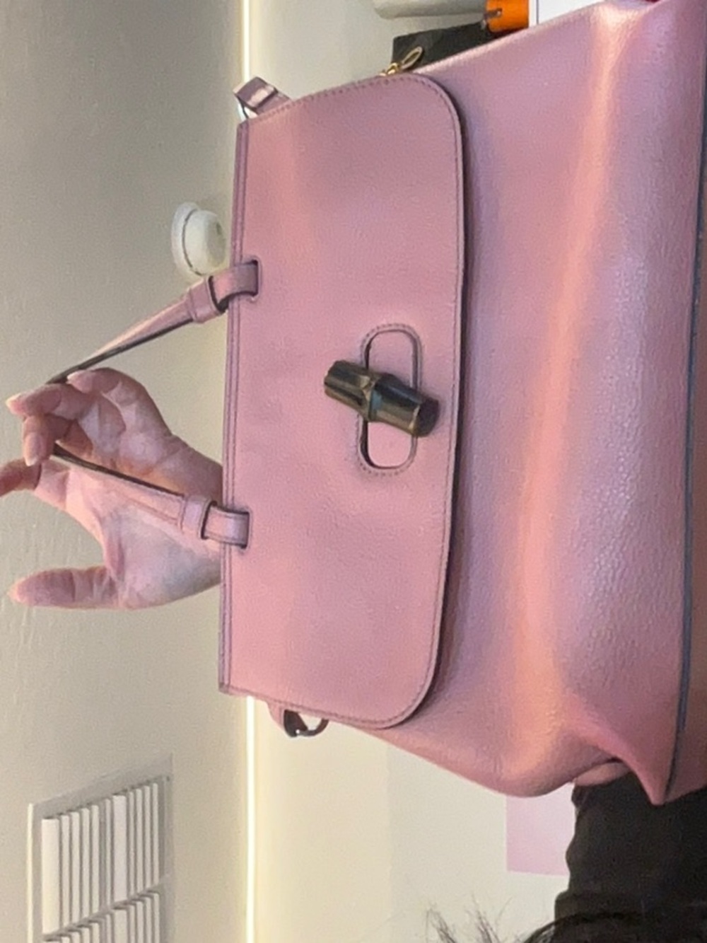 70. gucci sold as is desc in live no cancel/returns